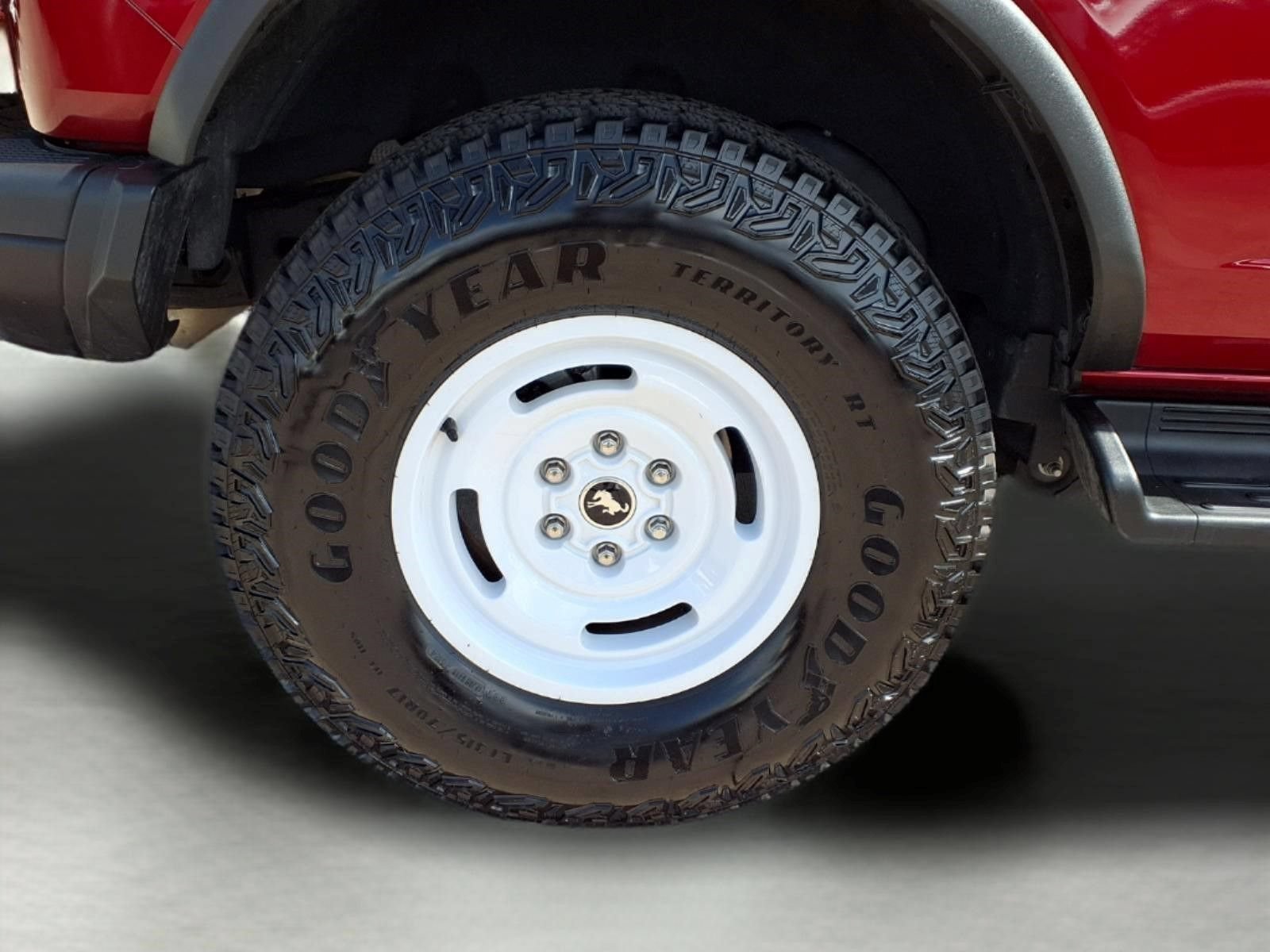 Used 2025 Ford Bronco Heritage Edition AWD/4WD image 9