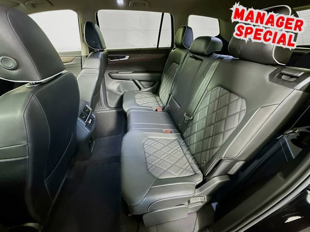 Used 2025 Volkswagen Atlas SEL Premium R-Line image 23