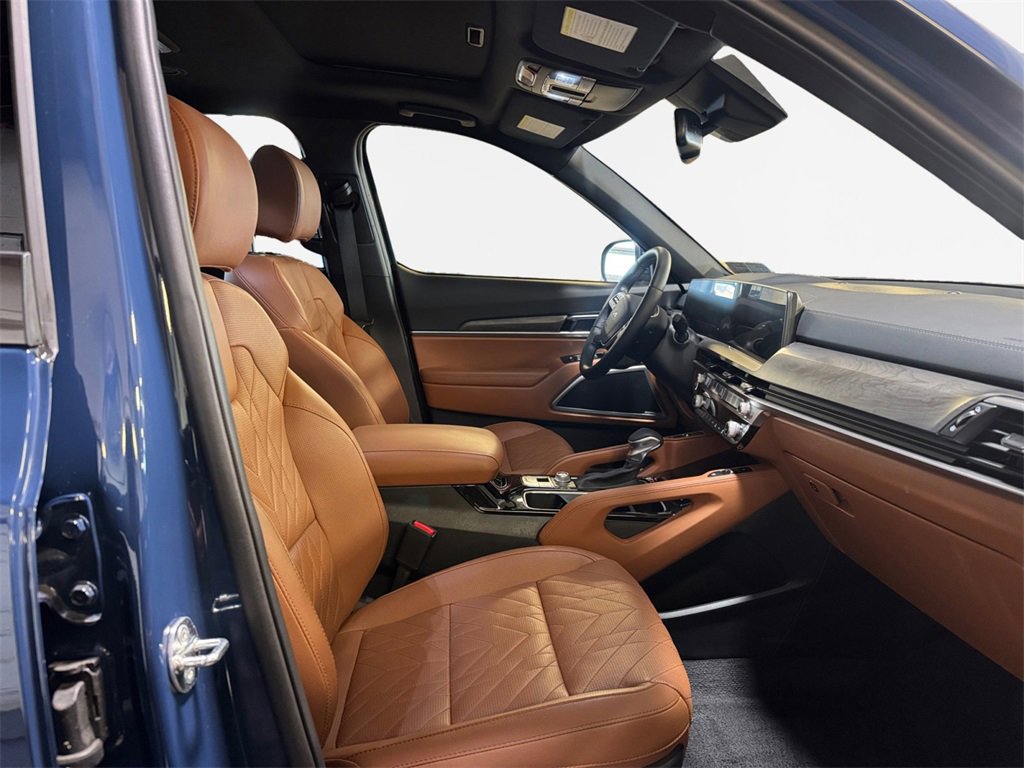 Certified 2025 Kia Telluride AWD image 26