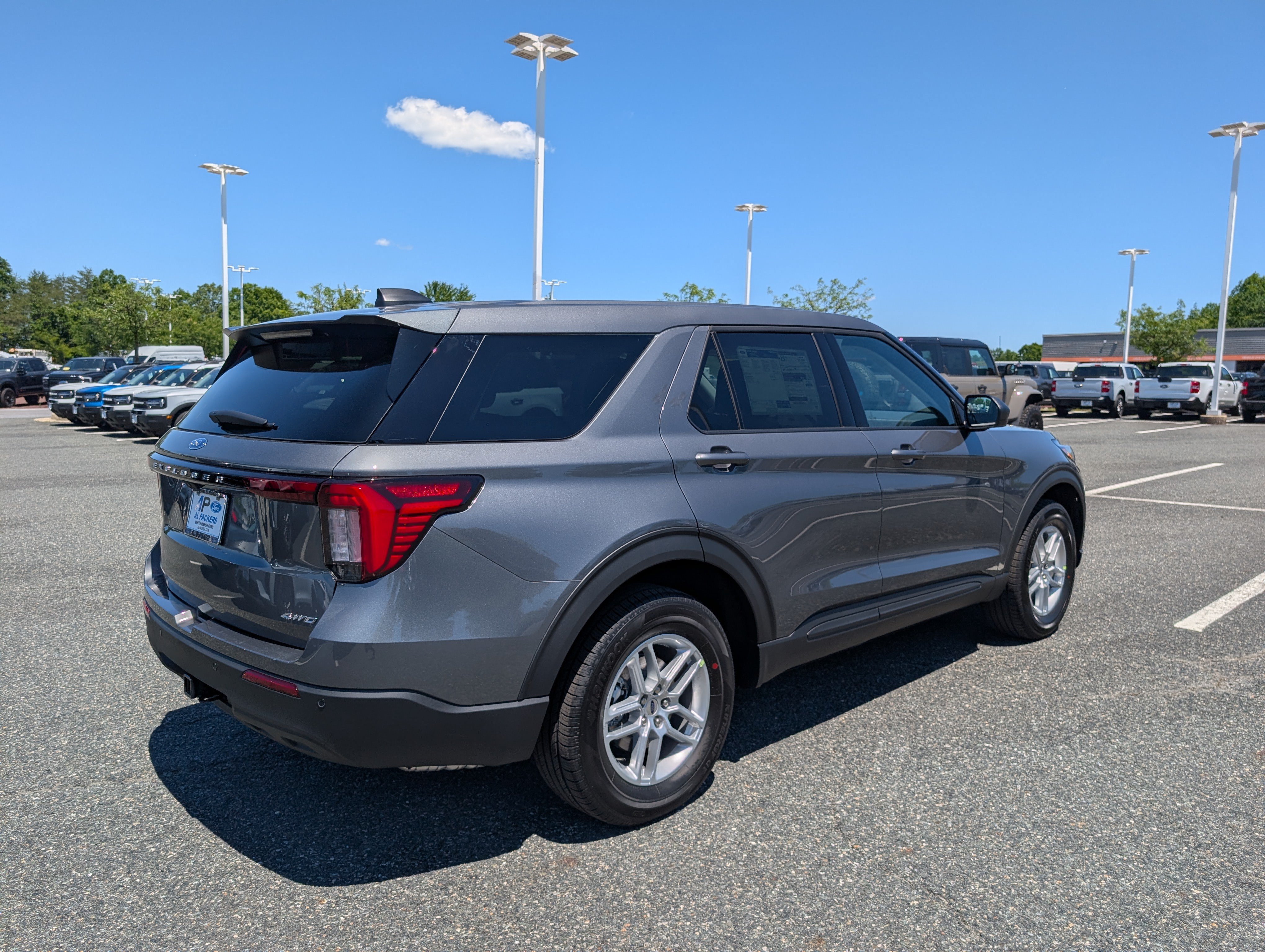 New 2026 Ford Explorer Active AWD/4WD image 2