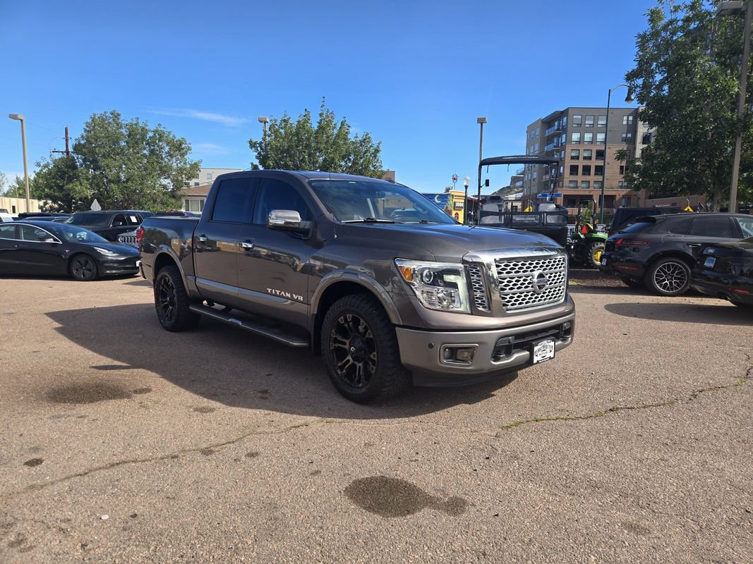 Used 2018 Nissan Titan Platinum Reserve w/ Platinum Utility Package AWD/4WD image 2