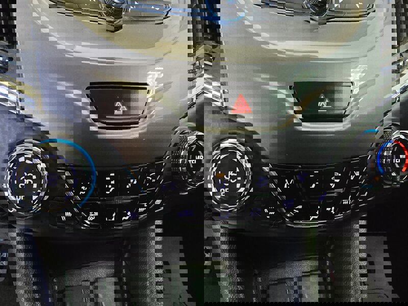 Used 2018 Chevrolet Cruze LT image 23