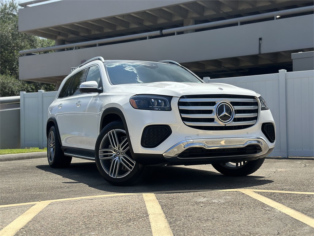 Used 2024 Mercedes-Benz GLS 450 4MATIC image 7