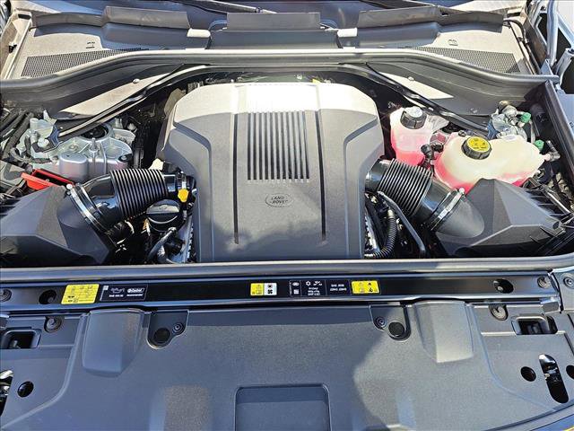 New 2025 Land Rover Range Rover SE image 30