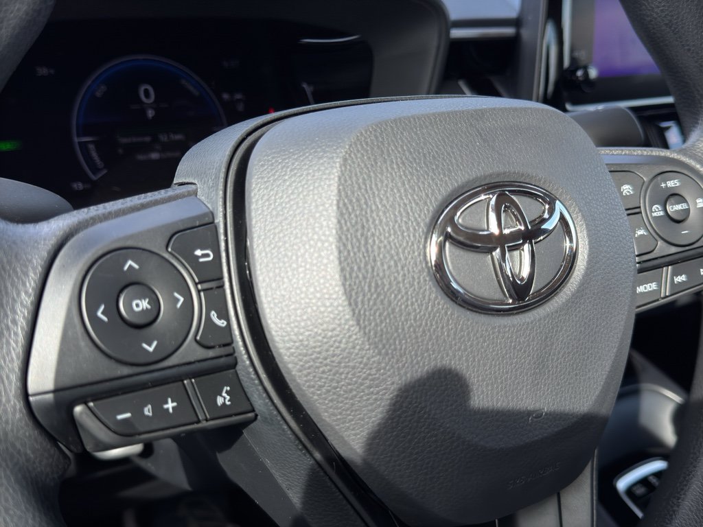 Used 2026 Toyota Corolla LE FWD image 29