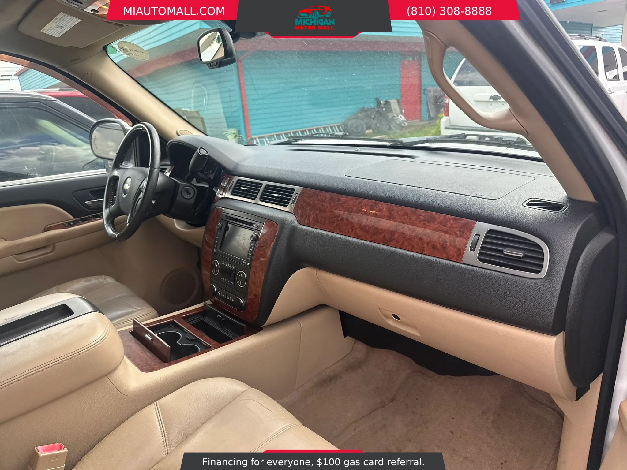Used 2008 Chevrolet Suburban LTZ w/ LTZ Preferred Equipment Group AWD/4WD image 10