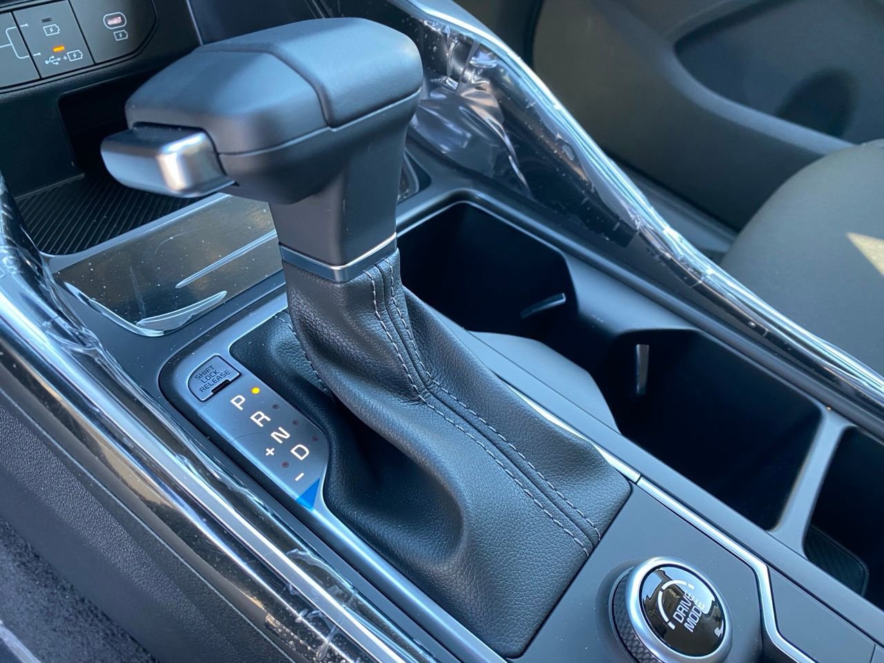 New 2026 Kia Sorento LX FWD image 18