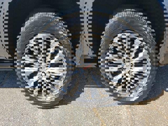 Used 2021 GMC Yukon Denali w/ Denali Premium Package AWD/4WD image 7