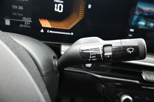 Used 2025 Kia K5 LXS FWD image 32