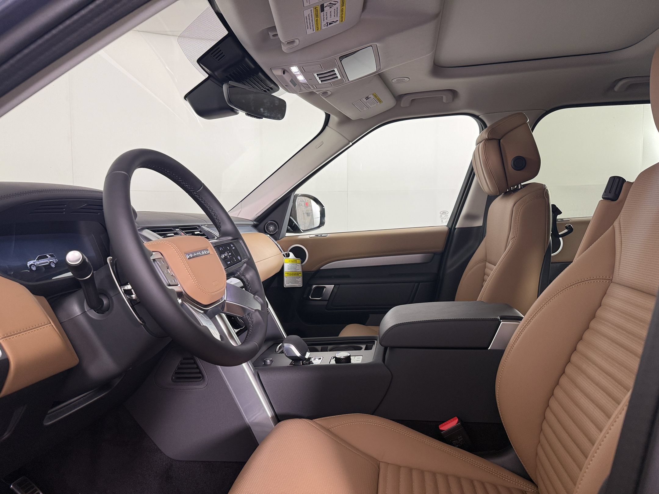New 2026 Land Rover Discovery Limited Edition AWD/4WD image 27
