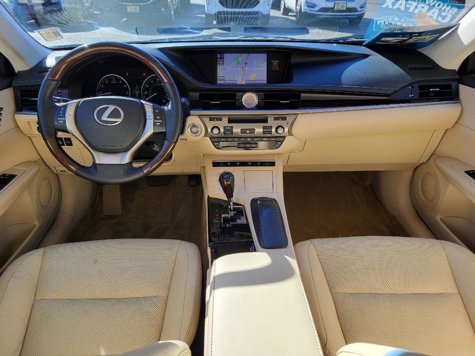 Used 2013 Lexus ES 350 w/ Luxury Pkg image 4