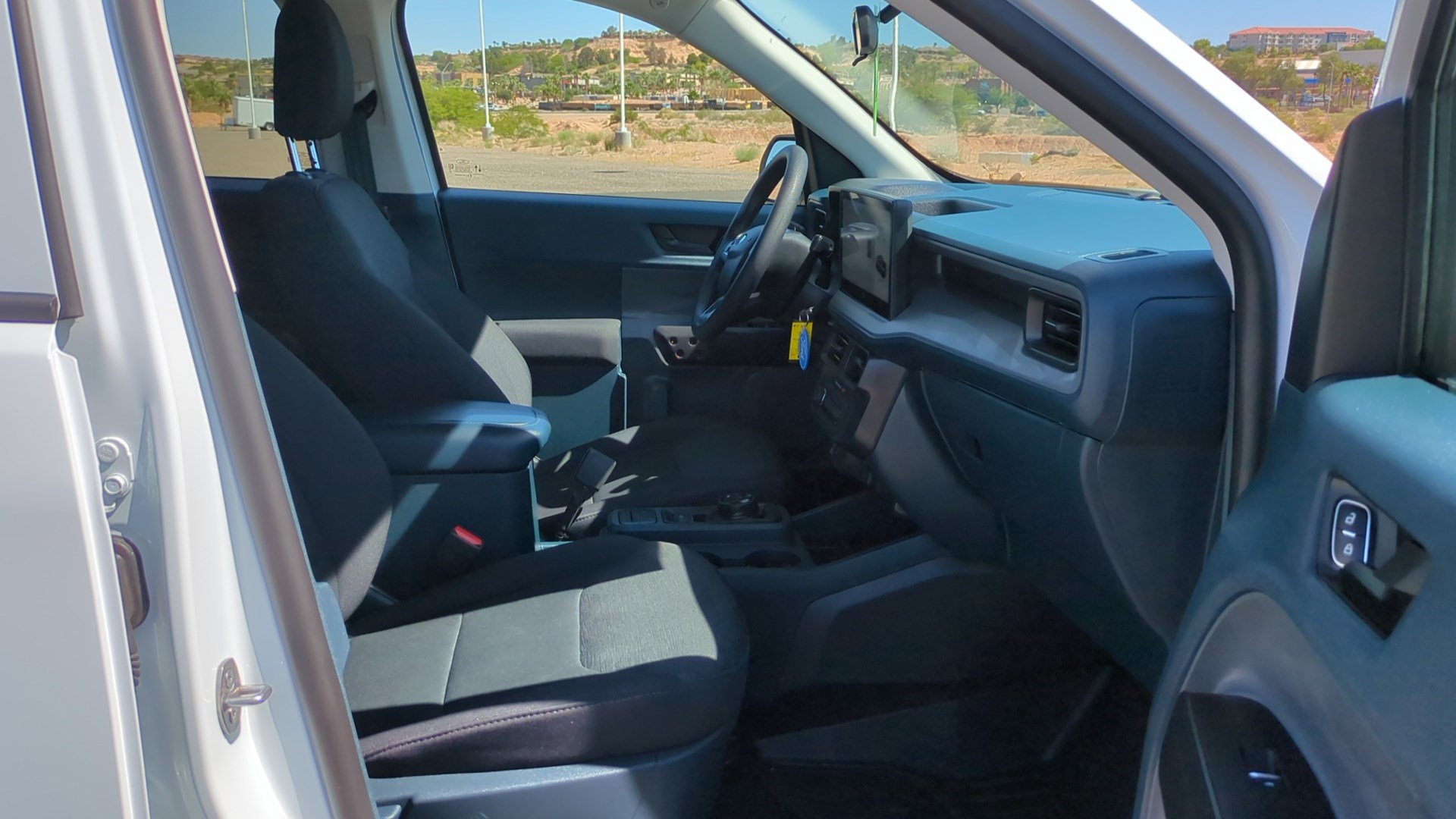 Used 2025 Ford Maverick XL w/ Equipment Group 101A image 29