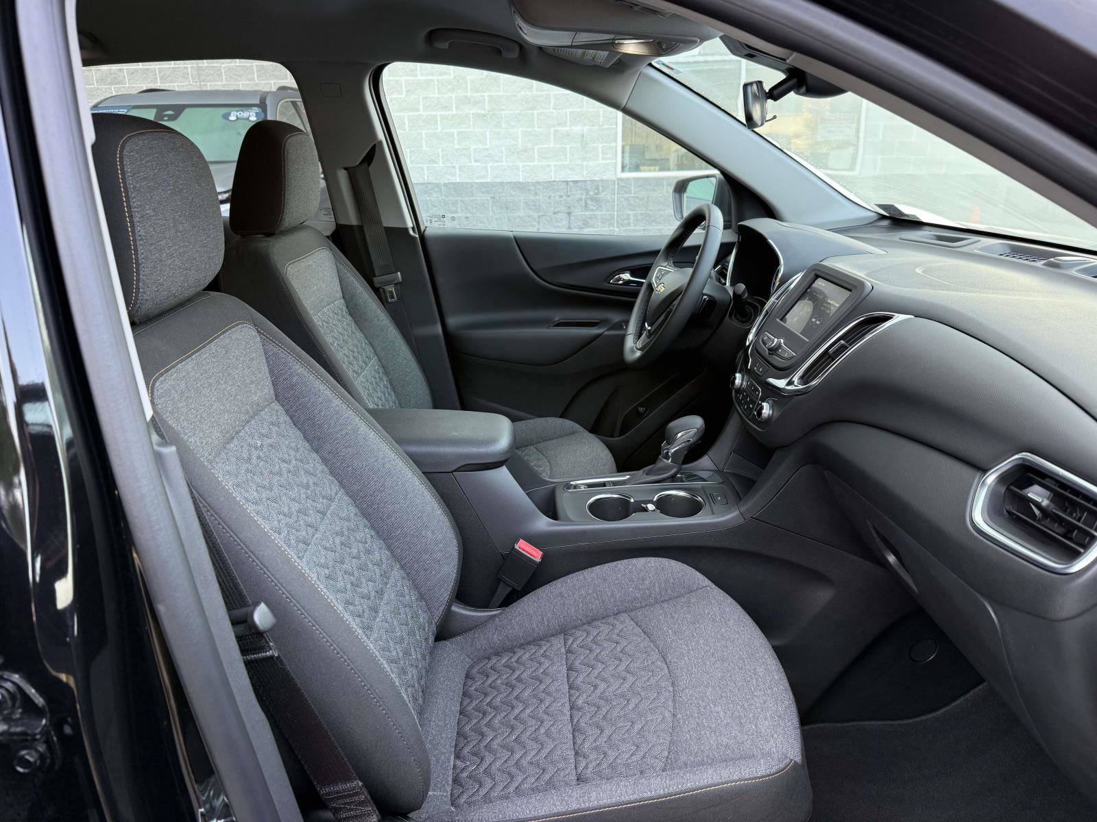 Certified 2024 Chevrolet Equinox LT FWD image 14