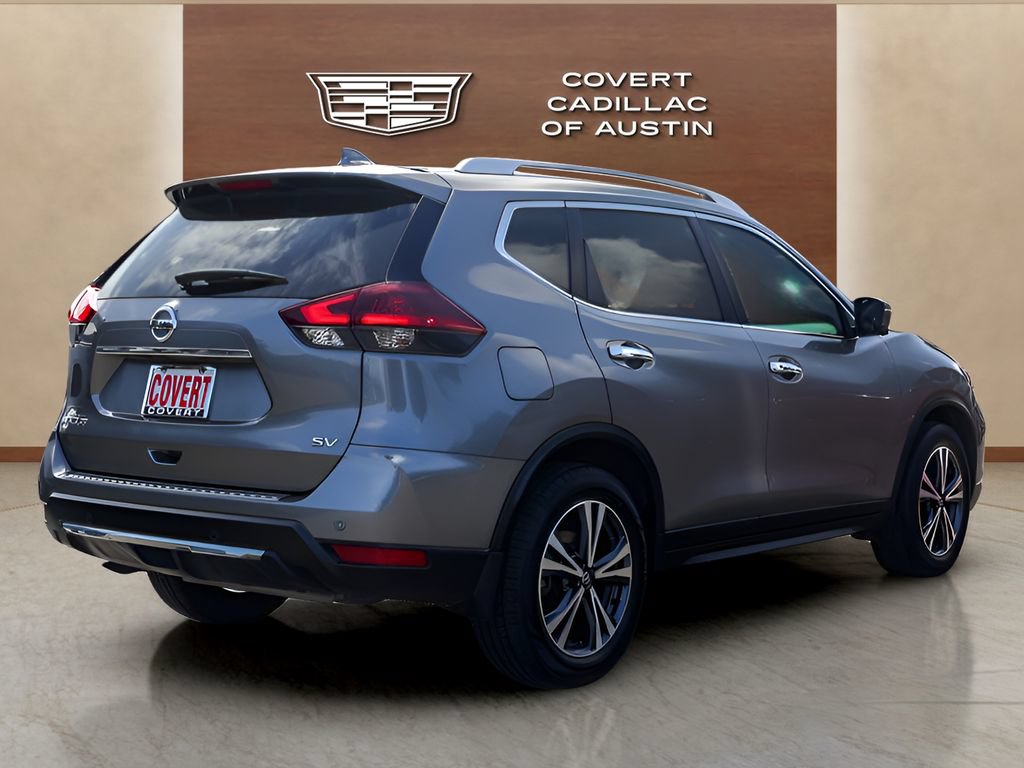 Used 2019 Nissan Rogue SV w/ Premium Package FWD image 4