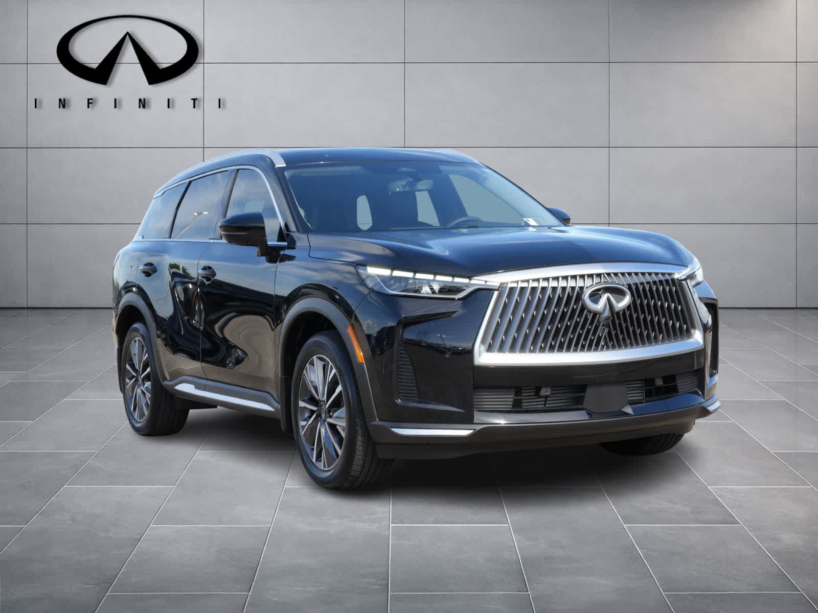 Certified 2026 INFINITI QX60 Luxe w/ Cargo Package FWD image 3