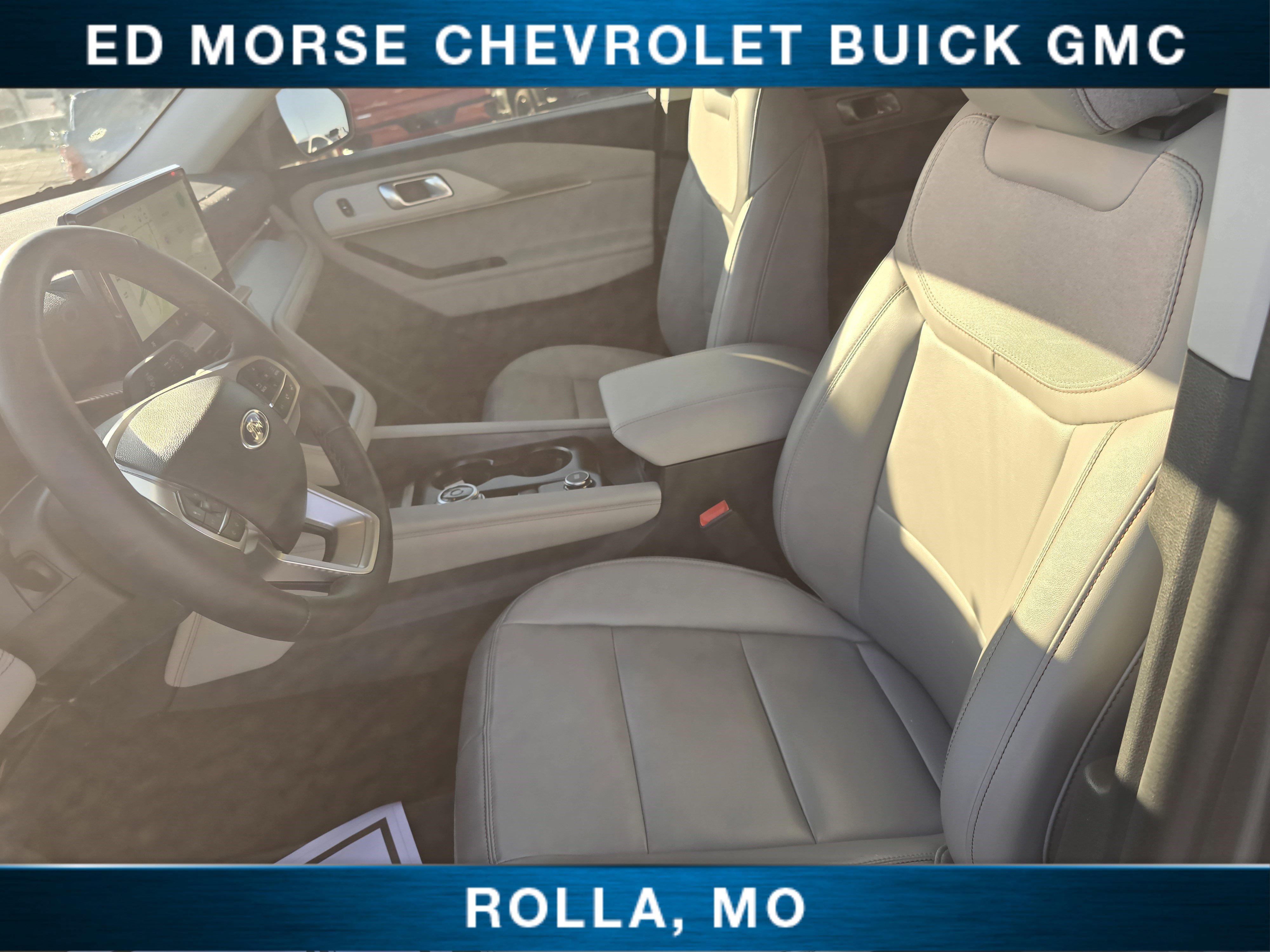 Used 2025 Ford Explorer Active w/ Active Comfort Package image 16