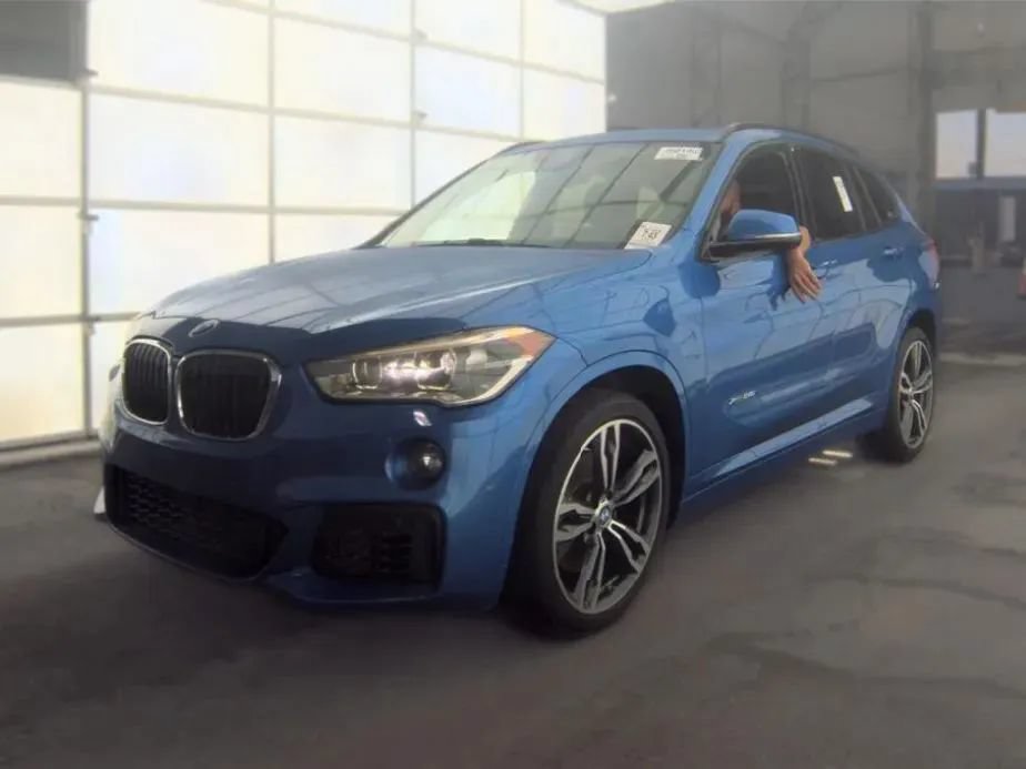 Used 2017 BMW X1 xDrive28i AWD/4WD image 2