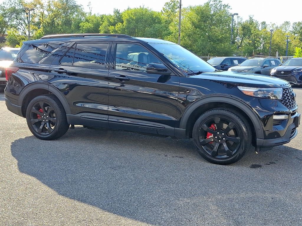 Used 2022 Ford Explorer ST w/ Equipment Group 401A image 4