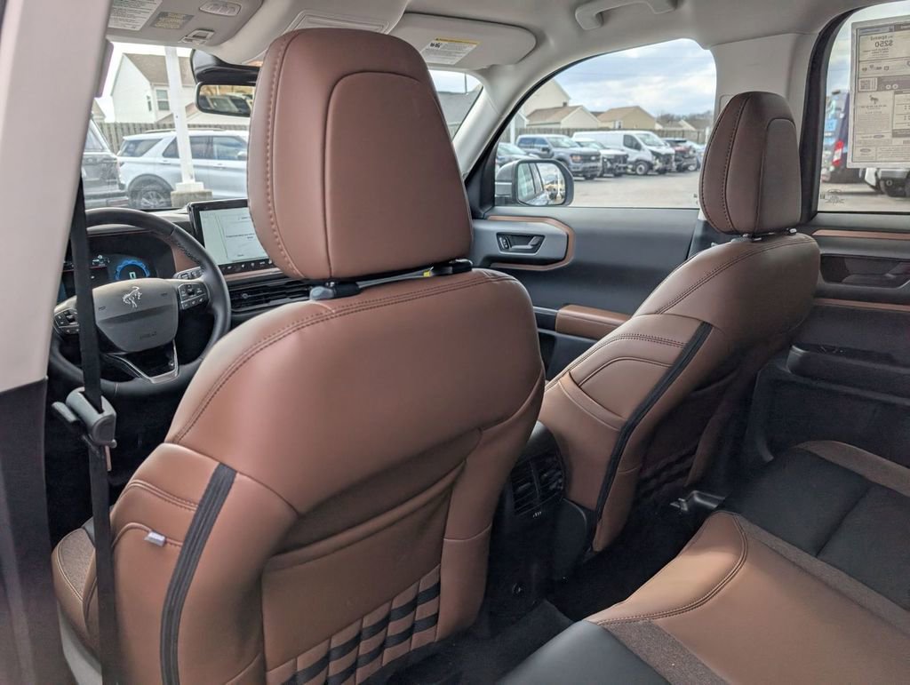 New 2025 Ford Bronco Sport Outer Banks w/ Outer Banks Tech Package+ AWD/4WD image 44