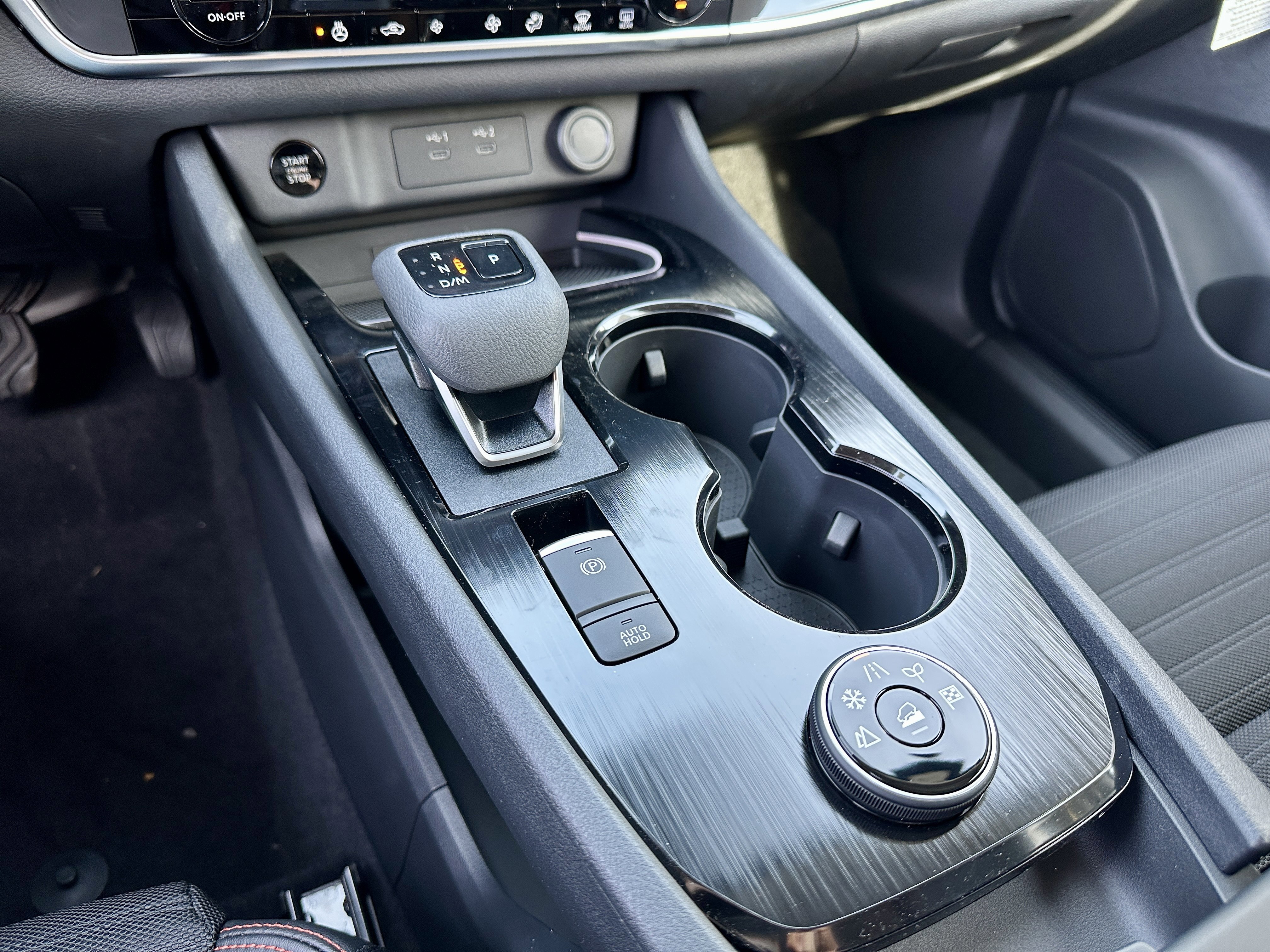 New 2026 Nissan Rogue SV AWD/4WD image 32
