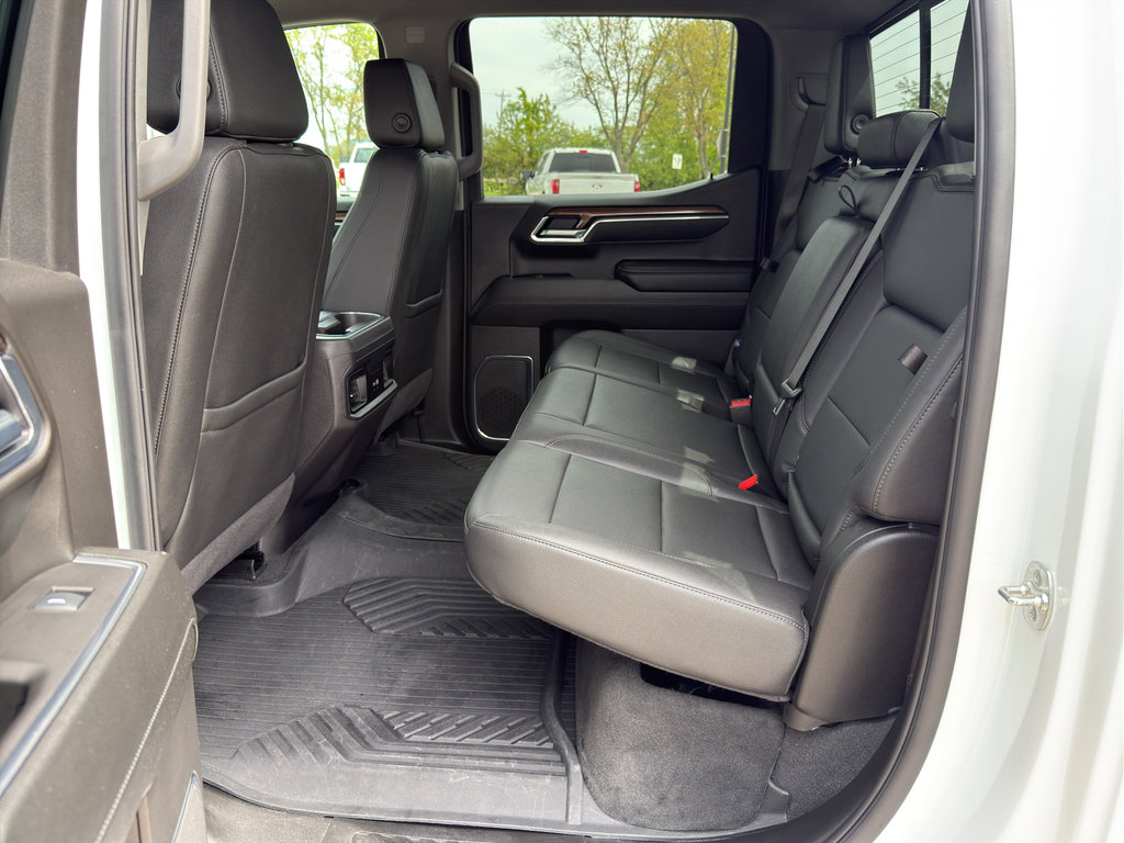 Used 2025 Chevrolet Silverado 1500 LT Trail Boss w/ Convenience Package II AWD/4WD image 44