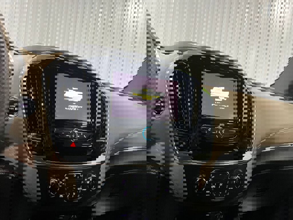 Used 2023 Chevrolet Traverse LS w/ LPO, Floor Liner Package image 9