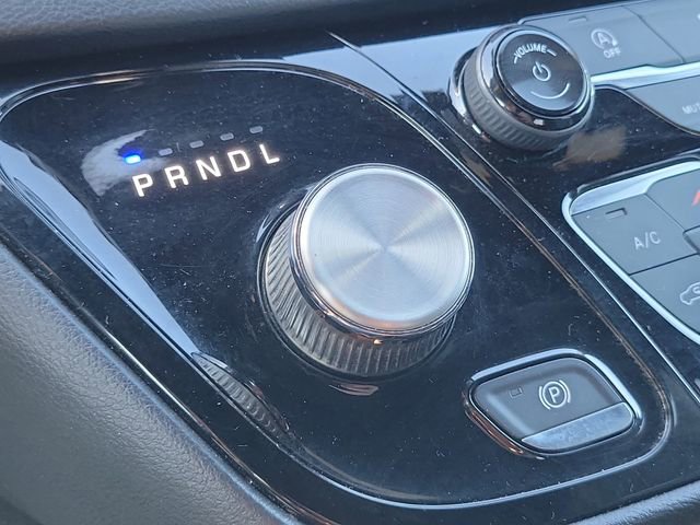 Used 2019 Chrysler Pacifica Touring Plus w/ S Appearance Package FWD image 30