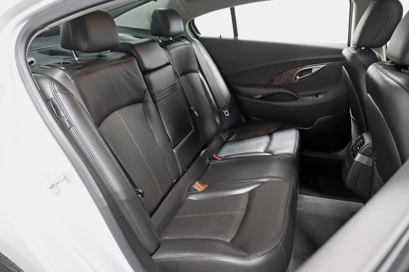 Used 2012 Buick LaCrosse Touring FWD image 27