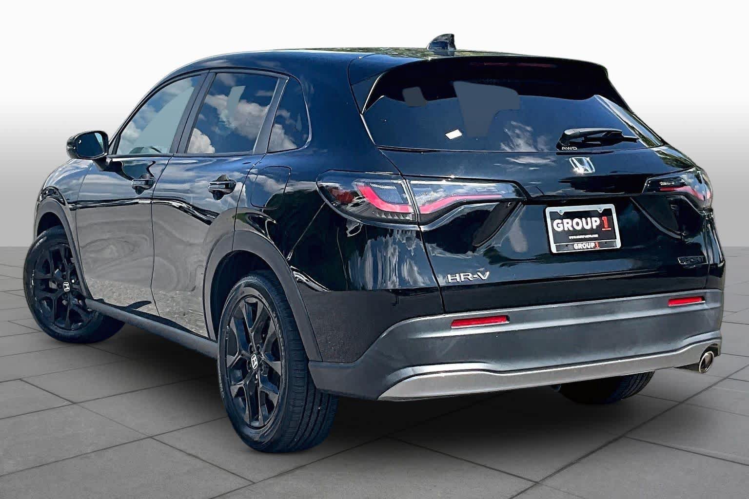 Used 2024 Honda HR-V Sport image 12