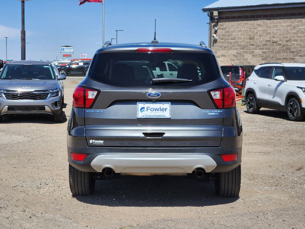 Used 2019 Ford Escape Titanium image 12