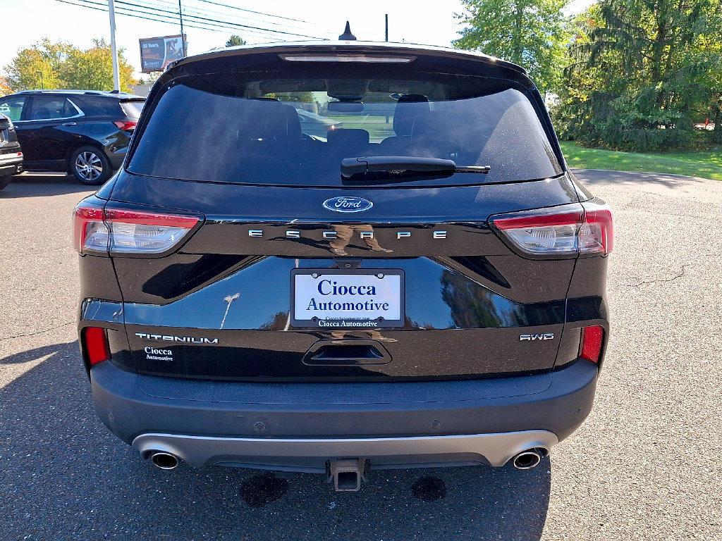 Used 2022 Ford Escape Titanium w/ Titanium Elite Package AWD/4WD image 9