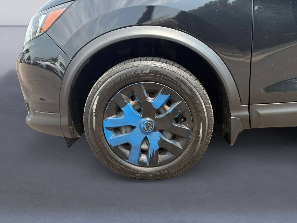 Used 2018 Nissan Rogue Sport S AWD/4WD image 14
