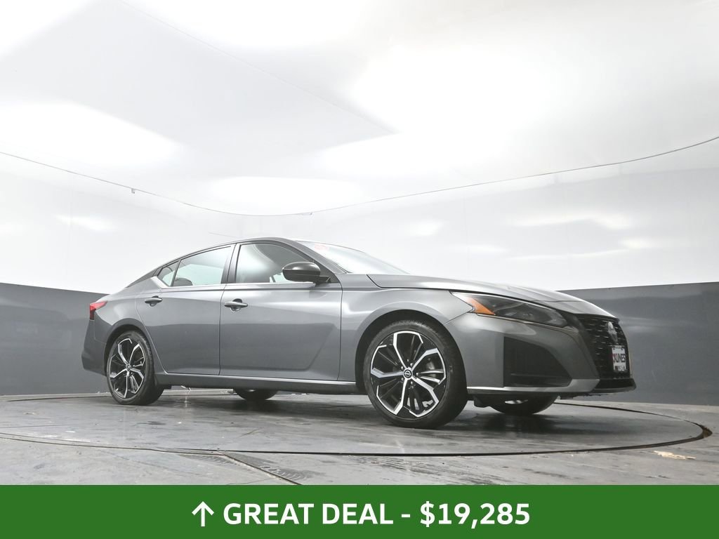Used 2024 Nissan Altima 2.5 SR image 52
