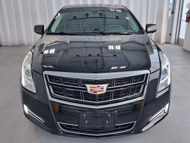Used 2017 Cadillac XTS Luxury FWD image 3