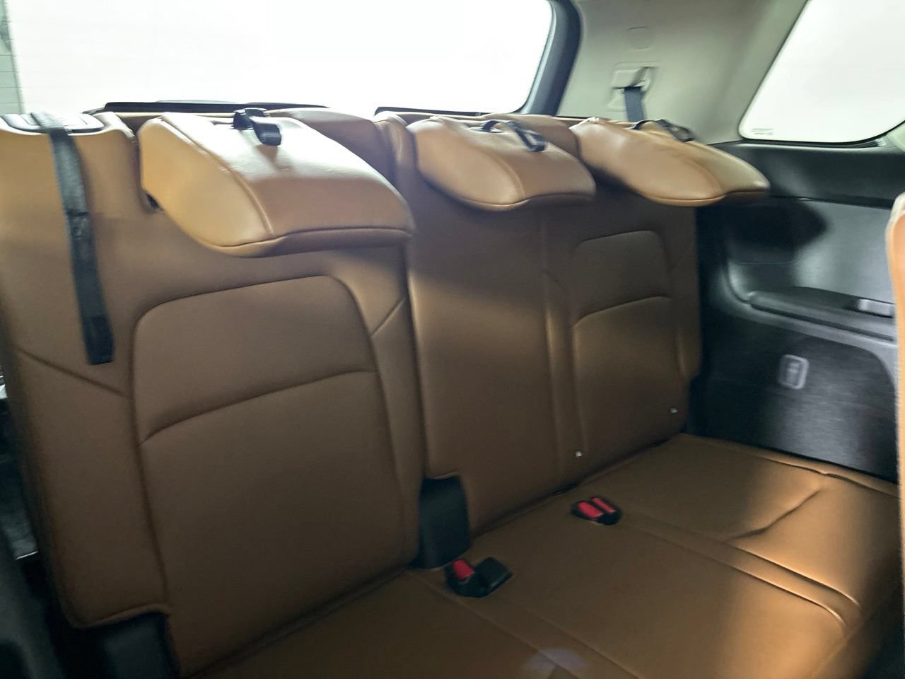 Used 2025 Nissan Pathfinder Platinum w/ Cargo Package FWD image 32