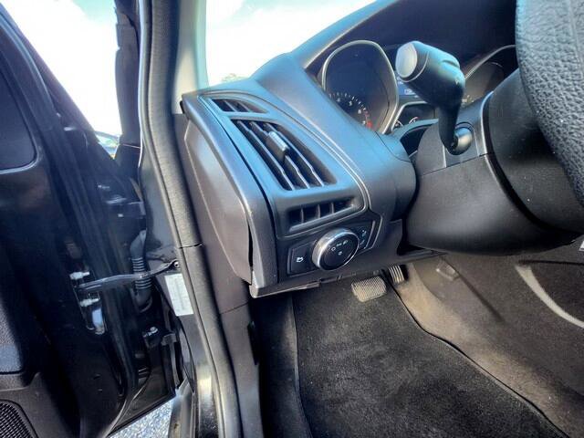 Used 2014 Ford Focus S image 11