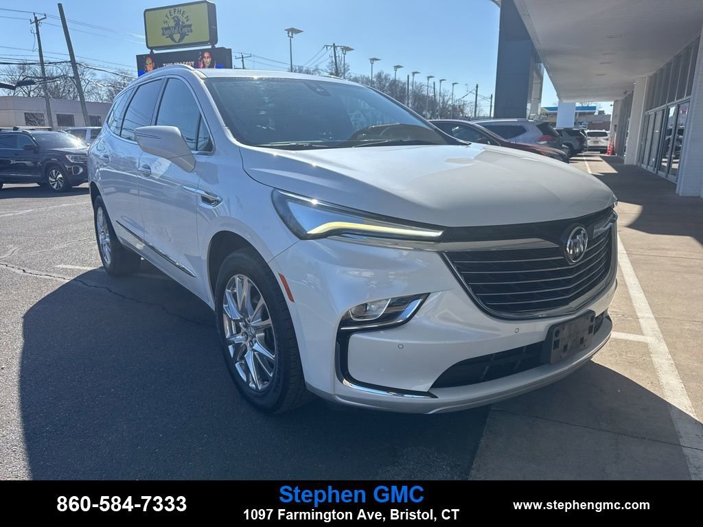 Used 2023 Buick Enclave Essence w/ Experience Buick Package image 1