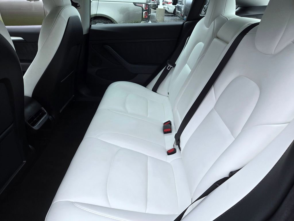 Used 2022 Tesla Model 3 Long Range AWD/4WD image 12