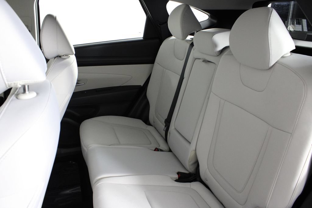 Certified 2026 Hyundai Tucson SE FWD image 21