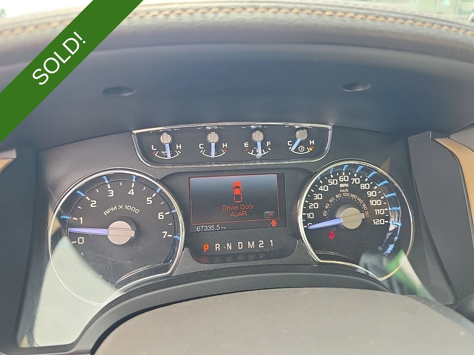 Used 2011 Ford F150 Lariat w/ Lariat Chrome Pkg AWD/4WD image 5