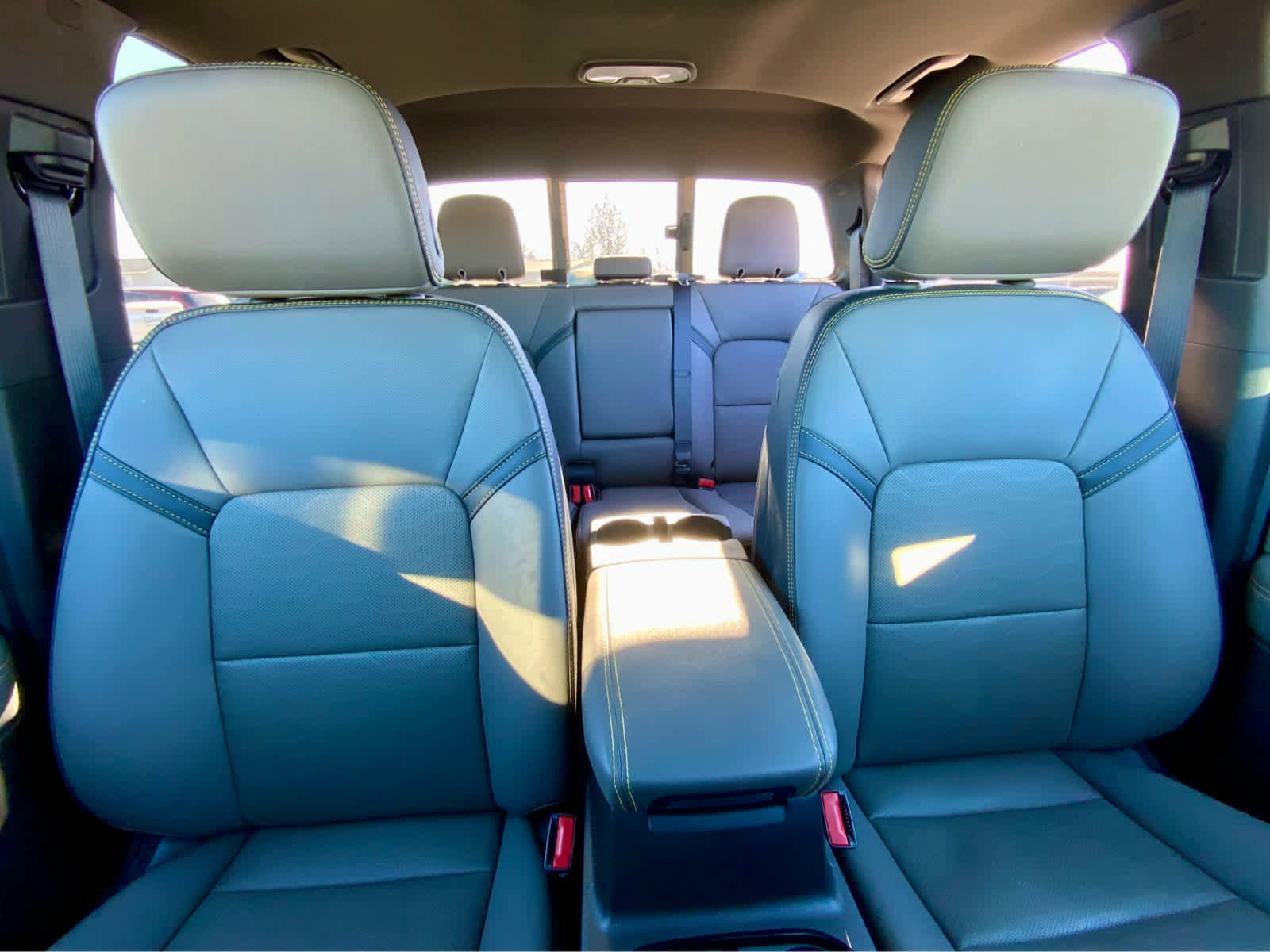 Certified 2025 Chevrolet Colorado ZR2 w/ Midnight Edition image 32