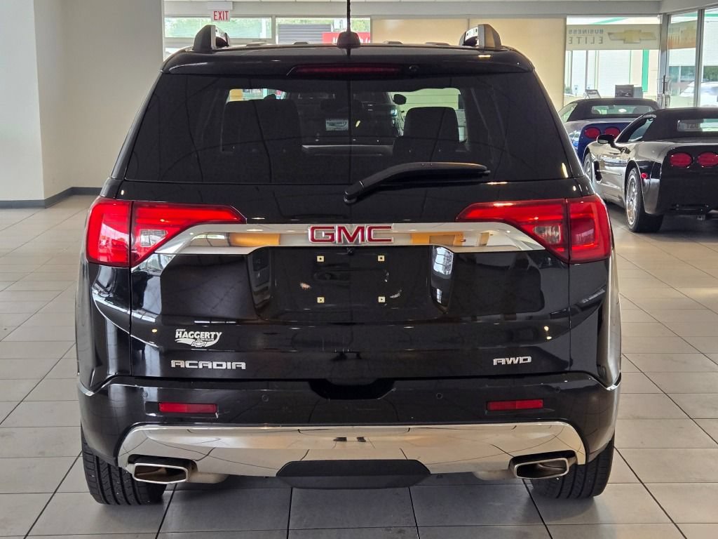 Certified 2018 GMC Acadia Denali w/ Technology Package AWD/4WD image 13