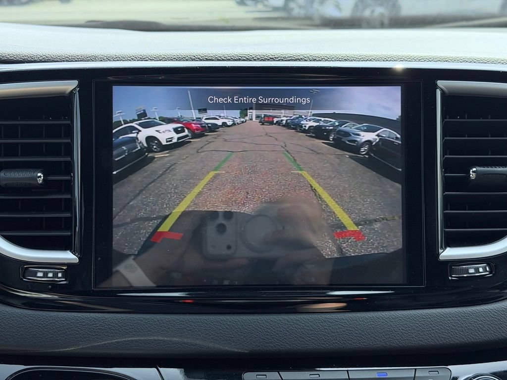 Certified 2025 Chrysler Pacifica Select FWD image 48