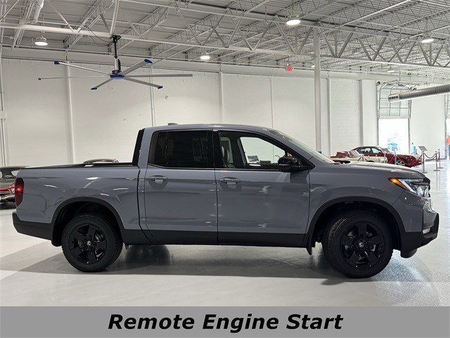 New 2026 Honda Ridgeline Black Edition video 2