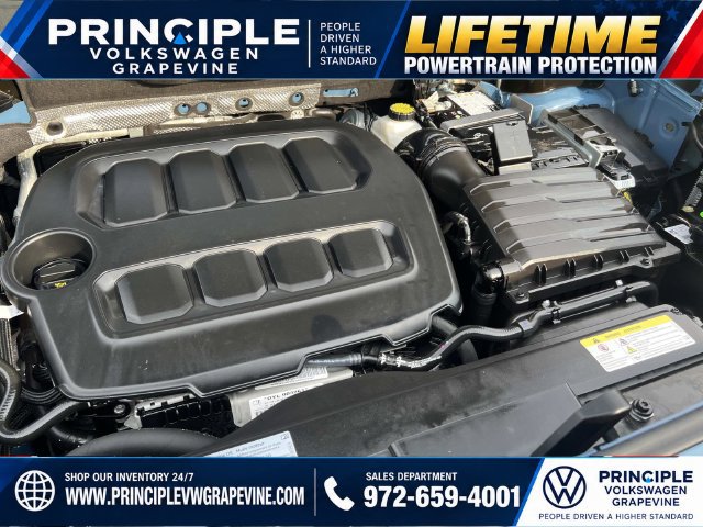 Used 2025 Volkswagen Tiguan SE R-Line AWD/4WD image 29