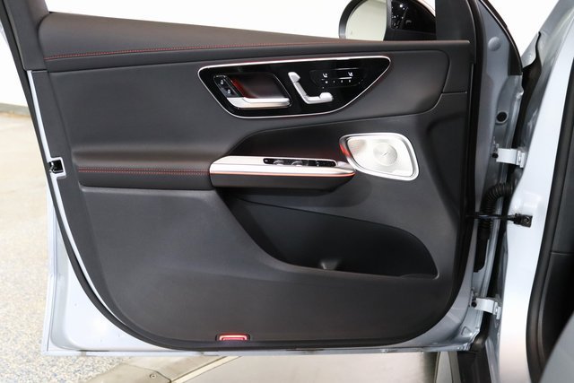 Used 2025 Mercedes-Benz GLC 43 AMG 4MATIC w/ Driver Assistance Package image 19