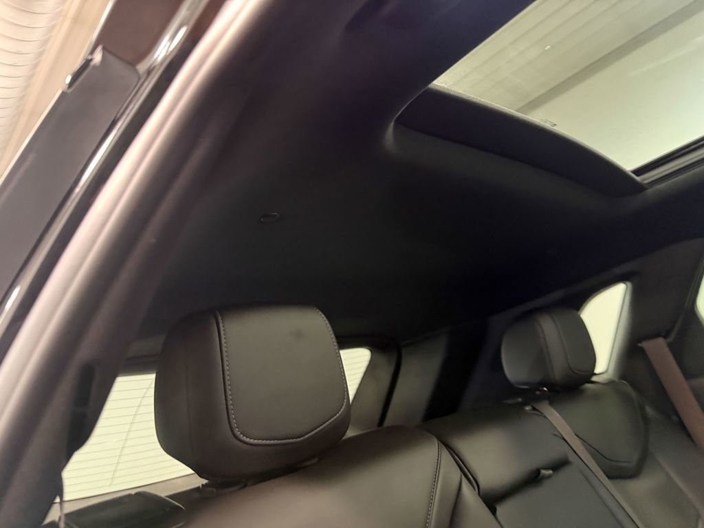 Used 2024 Cadillac XT5 Sportv w/ Technology Package image 68