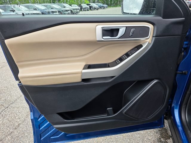 Used 2020 Ford Explorer XLT w/ Equipment Group 202A AWD/4WD image 25