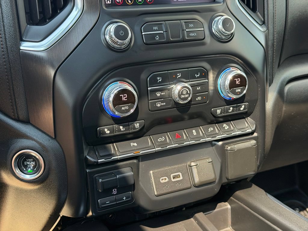 Used 2022 GMC Sierra 2500 AT4 w/ AT4 Preferred Package AWD/4WD image 14