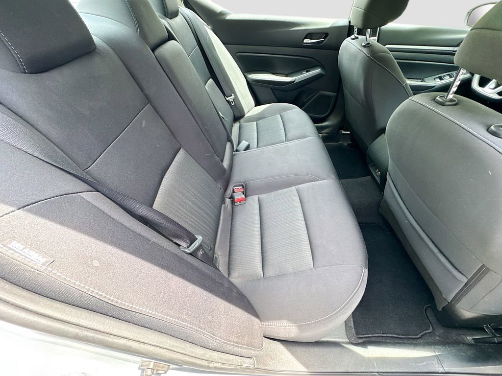 Used 2022 Nissan Altima 2.5 SV image 21